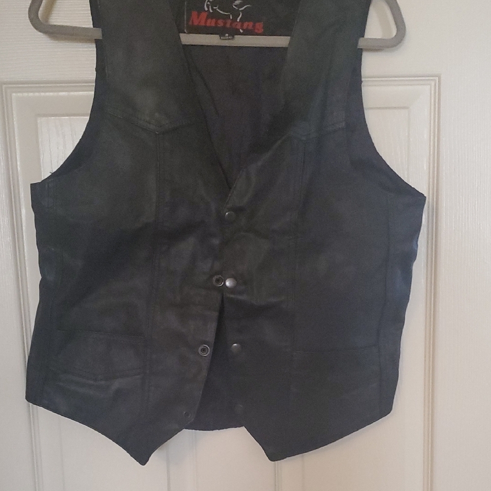 Women's Black Leather Vest